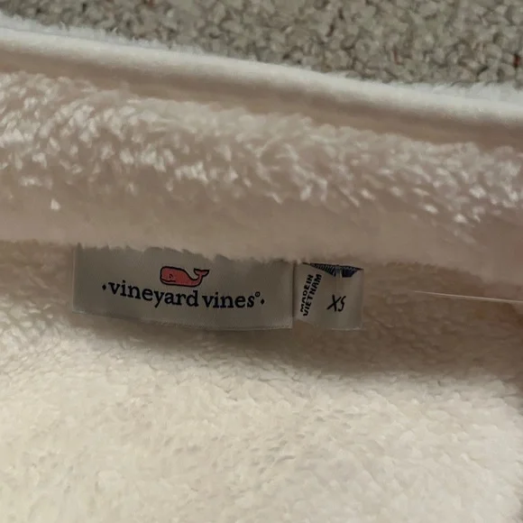 NWT Vineyard Vines Fuzzy Classic Half Zip - Picture 5 of 6